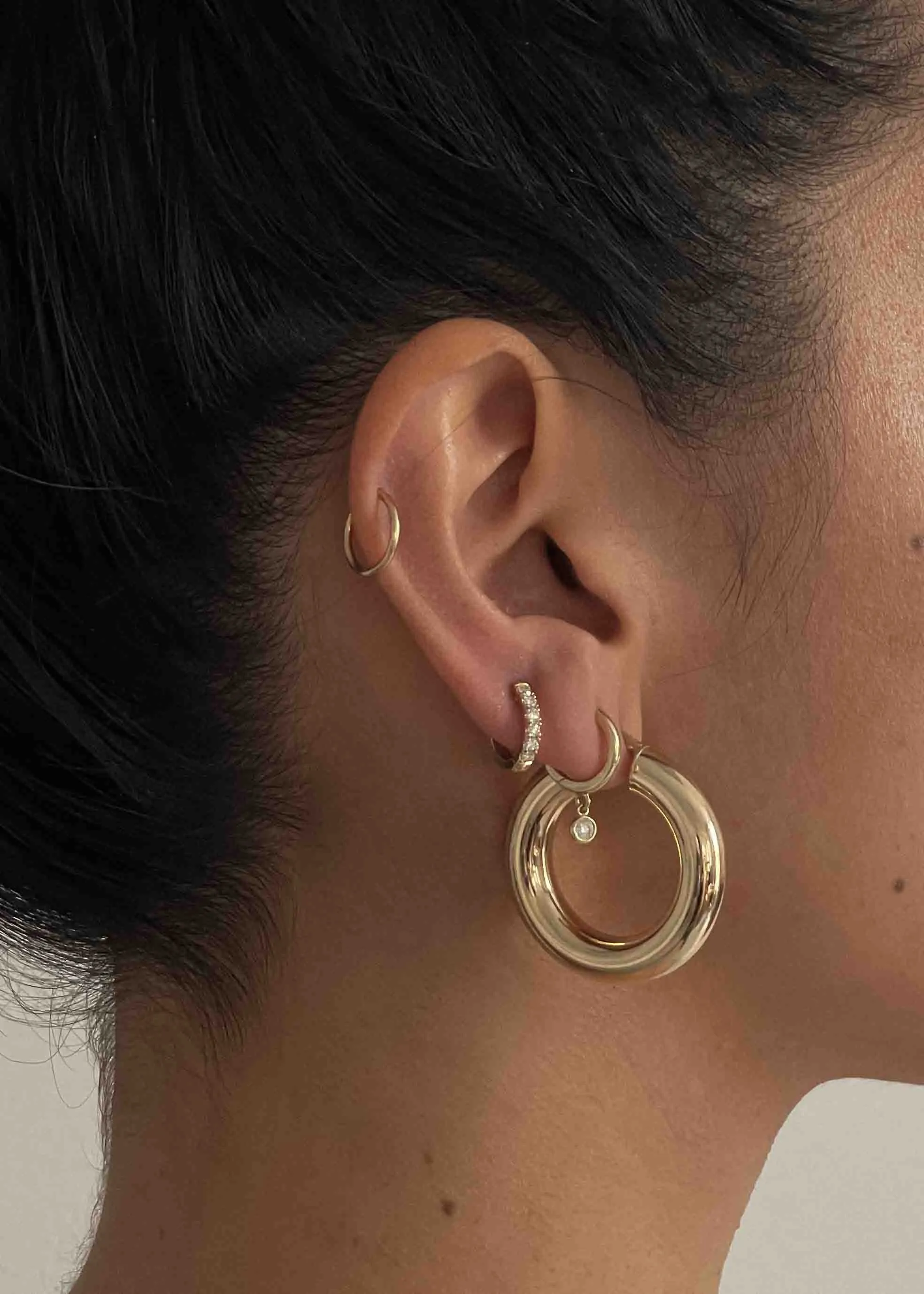 Bold Hoop Earrings Medium