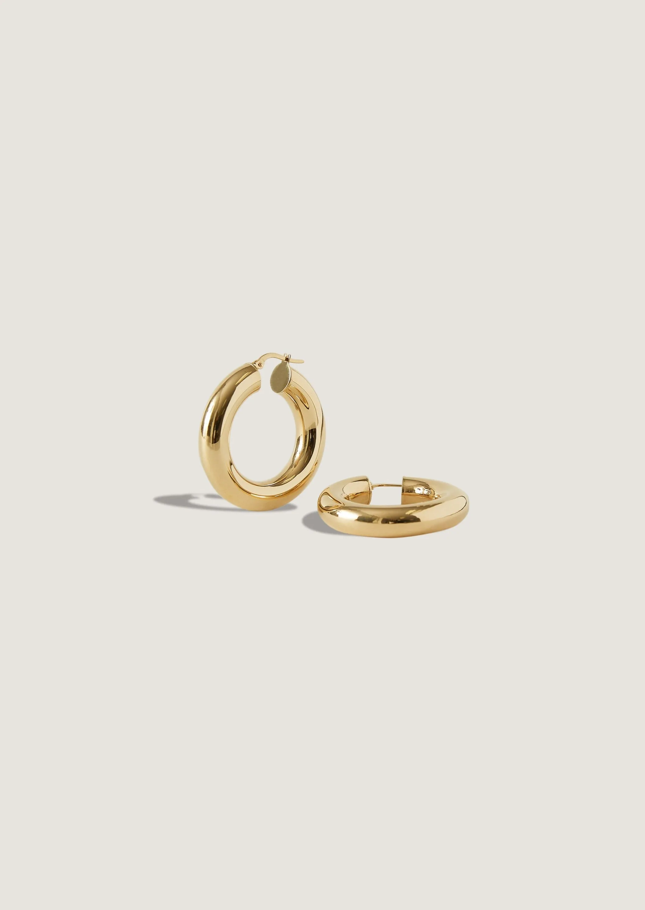 Bold Hoop Earrings Medium