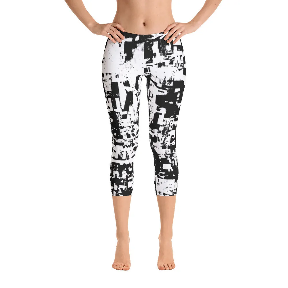 Traffic Jam Grunge Capri Leggings
